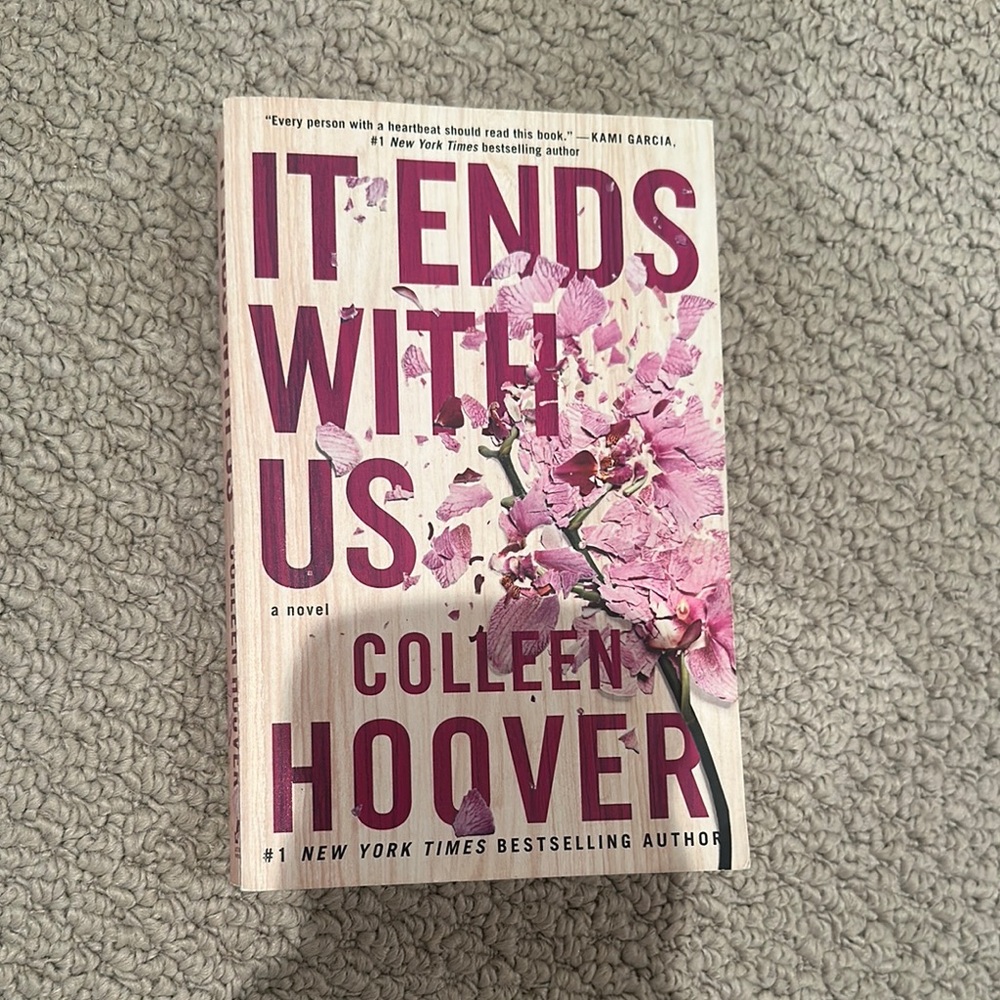 Indigo 'It Ends With Us' Book - Pink Floral Cover